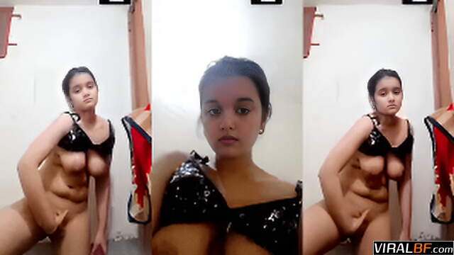 Indian college girl on live call fingers her pussy